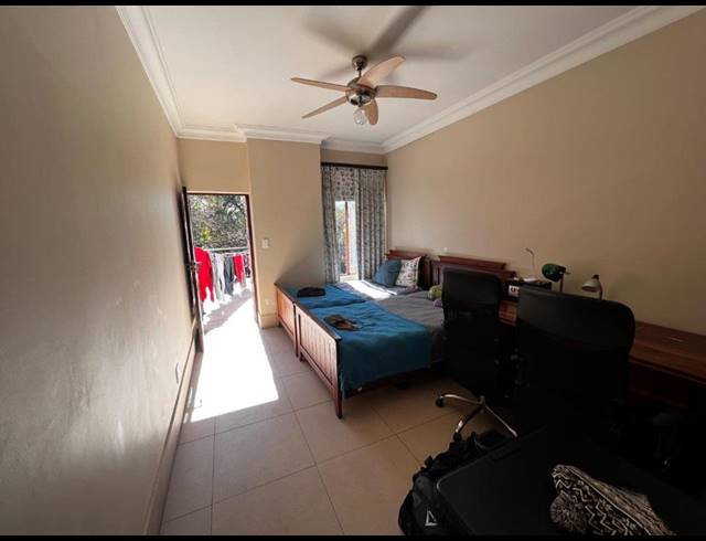 6 BEDROOM HOUSE FOR SALE IN LEEUWFONTEIN ESTATE